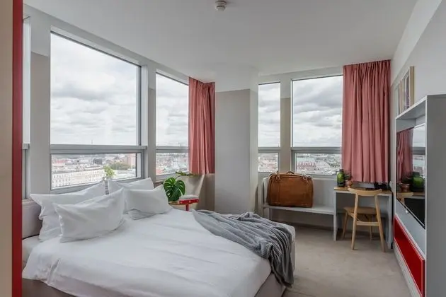 Superior Tek Büyük Yataklı Oda, Şehir Manzaralı