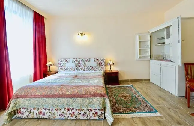 Romantic Stüdyo