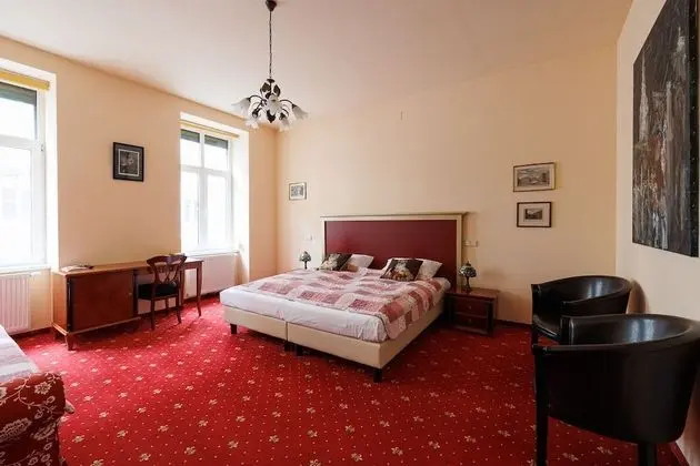 Romantic Stüdyo