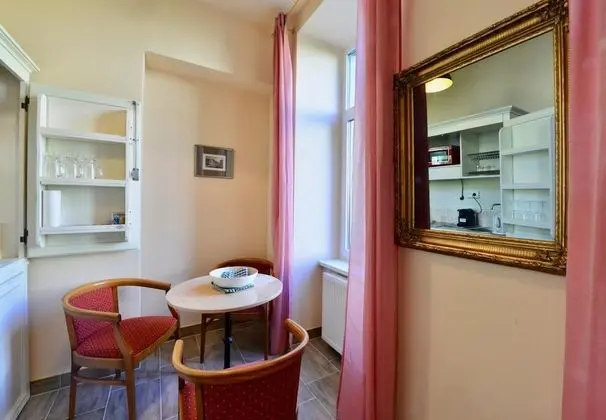 Romantic Stüdyo