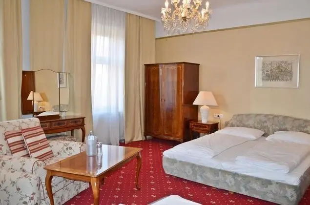 1 Çift Kişilik Veya 2 Tek Kişilik Yatak Deluxe