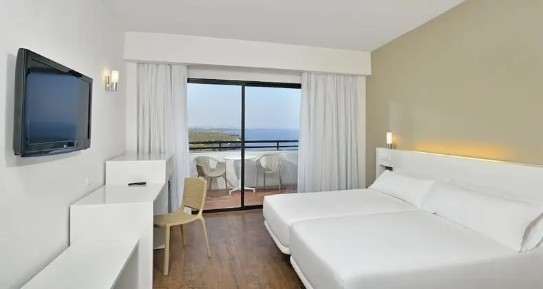 Büyük Yataklı Tek Kişilik Oda, Balkon, Deniz Manzaralı