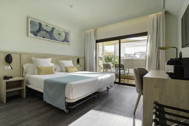 Double Premium with Bali Beds (2 adults)