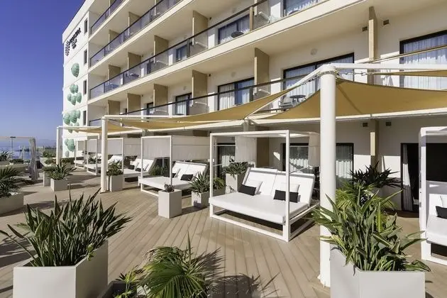 Double Premium with Bali Beds (2 adults)