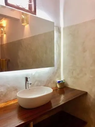 Comfort Tek Büyük Yataklı Oda, Havuz Manzaralı