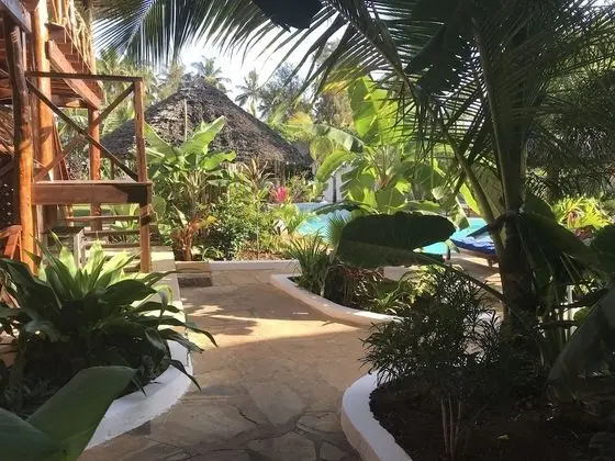 Comfort Üç Kişilik Oda, Bahçe Manzaralı