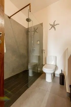 Comfort Tek Büyük veya İki Ayrı Yataklı Oda