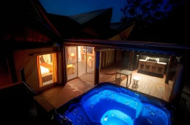 Luxury Çadır, Sıcak Su Küveti