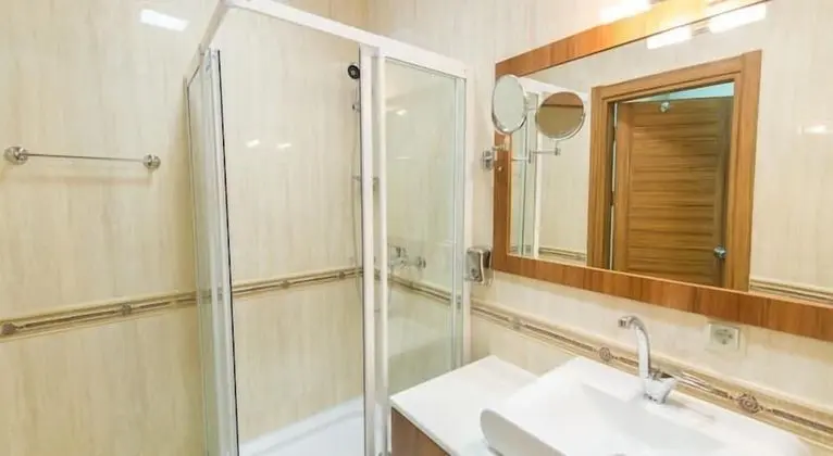 Standard Tek Büyük Yataklı Oda