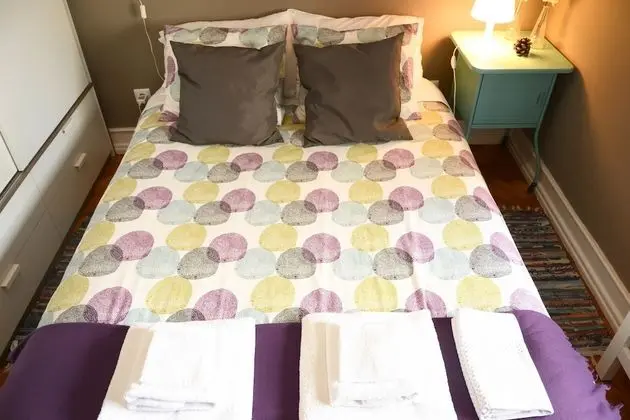 Tek Büyük Yataklı Oda, Ortak Banyo