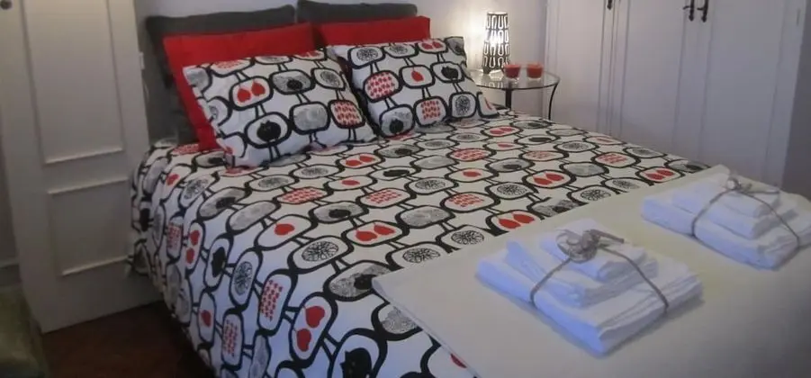 Tek Büyük Yataklı Oda, Ortak Banyo