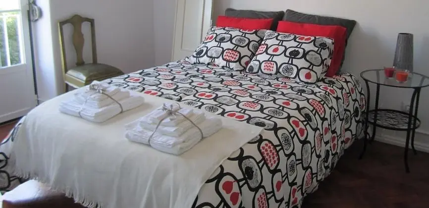 Tek Büyük Yataklı Oda, Ortak Banyo