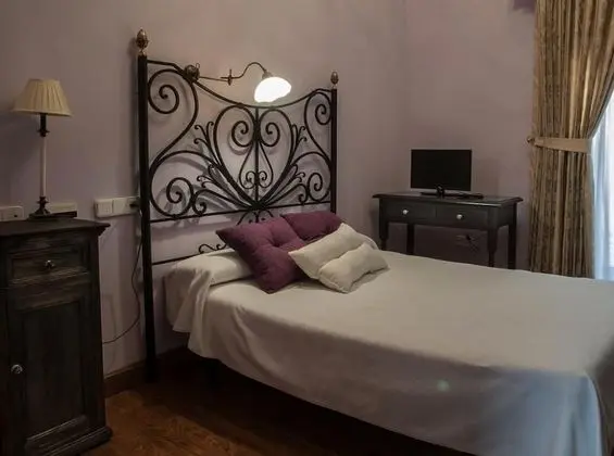 Basic Tek Büyük Yataklı Oda