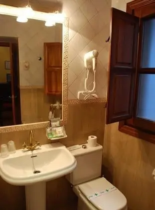 Basic Tek Büyük Yataklı Oda