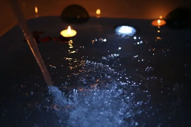 Superior Tek Büyük veya İki Ayrı Yataklı Oda, Sıcak Su Küveti