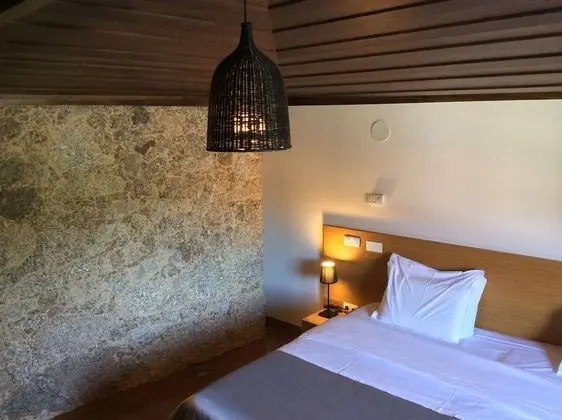 Tek Büyük veya İki Ayrı Yataklı Oda, Havuz Manzaralı