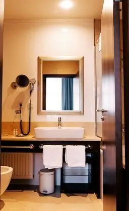 Deluxe Tek Büyük Yataklı Oda, Balkon