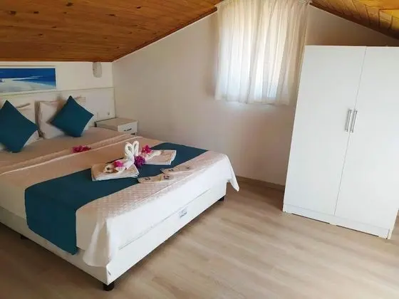 Deluxe Çatı Katı (Loft), 1 Yatak Odası, Şömine, Deniz Manzaralı