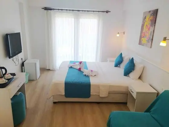 Standard Tek Büyük Yataklı Oda, 1 Çift Kişilik veya 2 Tek Kişilik Yatak, Balkon/Veranda