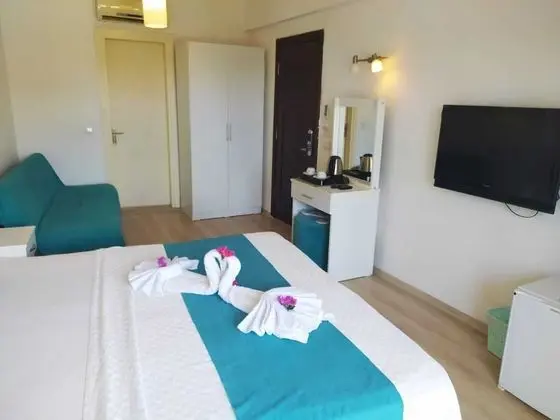 Standard Tek Büyük Yataklı Oda, 1 Çift Kişilik veya 2 Tek Kişilik Yatak, Balkon/Veranda