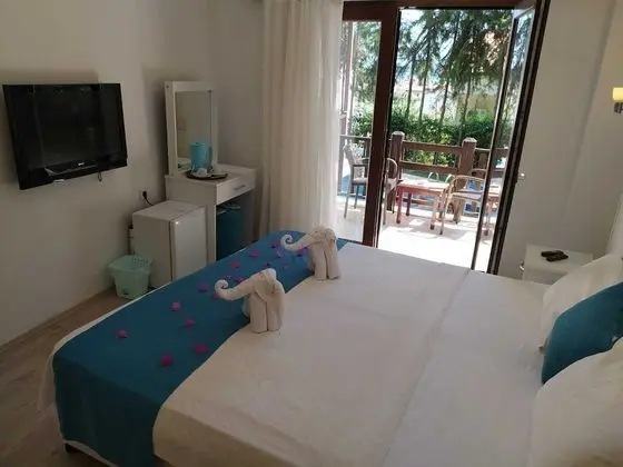 Standard Tek Büyük Yataklı Oda, 1 Çift Kişilik veya 2 Tek Kişilik Yatak, Balkon/Veranda