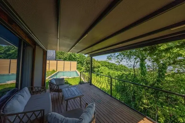 Suite - İki Yatak Odalı, Göl Manzaralı, Isıtmalı Özel Havuzlu