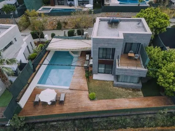 Villa 3+1 Oda-Özel Havuzlu, Özel Havuzlu ve Bahçeli