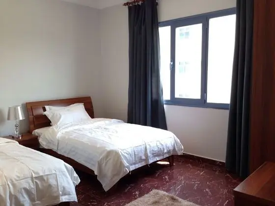 Family Chalet, 5 Bedrooms, Sea View, Ground Floor