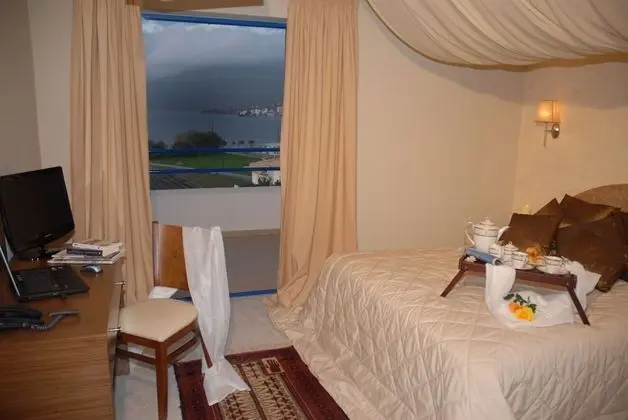 Deluxe Tek Büyük Yataklı Oda, Deniz Manzaralı