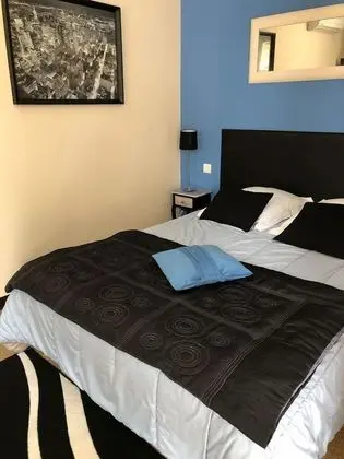 Tek Büyük Yataklı Oda (Evasion)