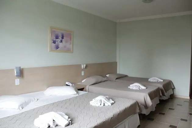 Deluxe Dört Kişilik Oda