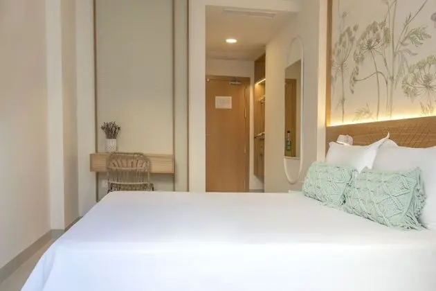 Standard Tek Büyük Yataklı Oda