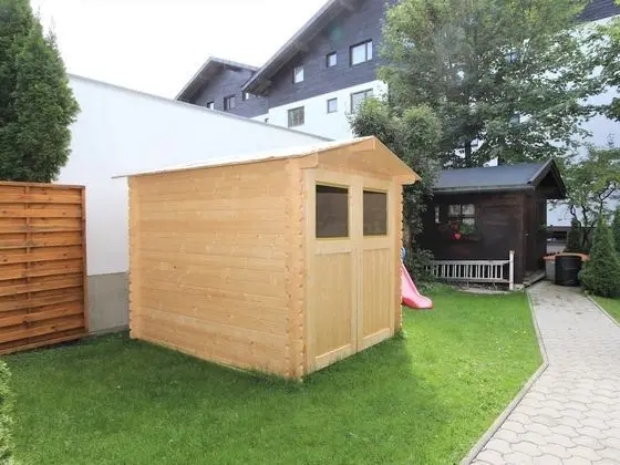 Ev