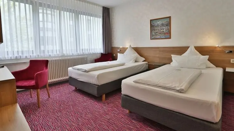 Comfort Tek Büyük Yataklı Oda