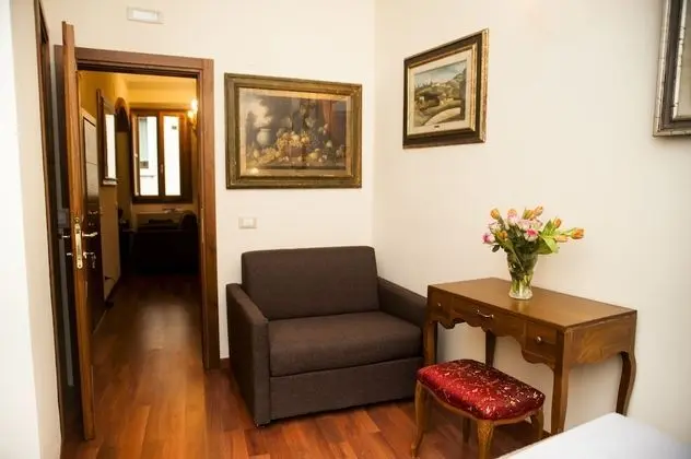 Comfort Tek Büyük Yataklı Oda