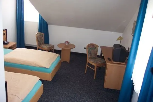 Tek Kişilik Oda, 1 Tek Kişilik Yatak, Sigara İçilmez