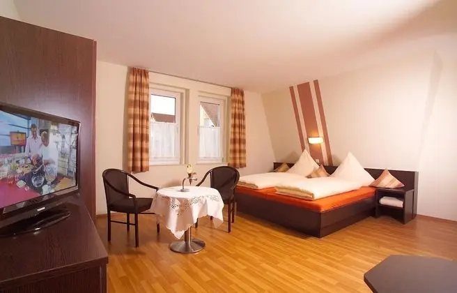Comfort Tek Büyük Yataklı Oda
