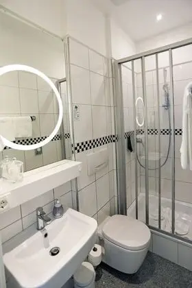 Economy Tek Büyük Yataklı Oda
