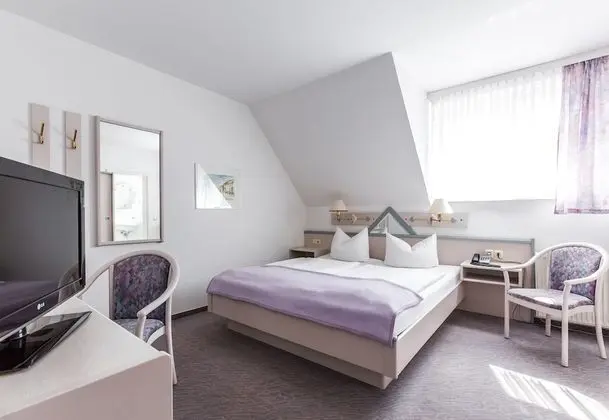 Standard Tek Büyük Yataklı Oda