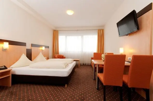 Comfort Tek Büyük Yataklı Oda