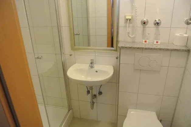 Standard Tek Büyük veya İki Ayrı Yataklı Oda