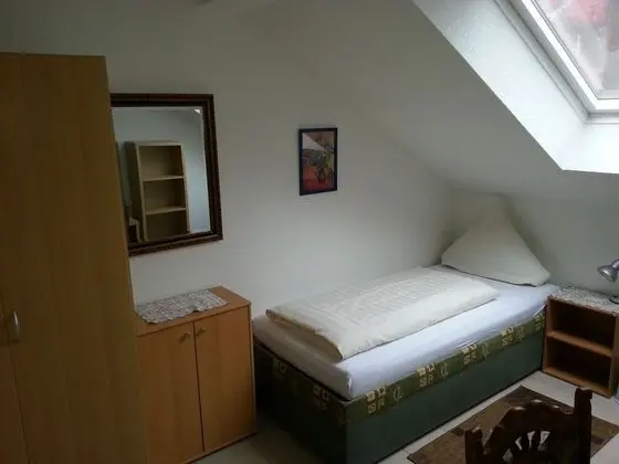 Tek Kişilik Oda, Sigara İçilebilir