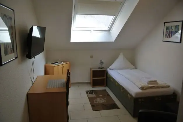 Tek Kişilik Oda, Sigara İçilebilir