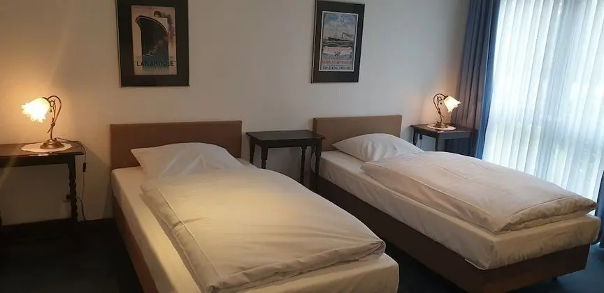 Basic İki Ayrı Yataklı Oda