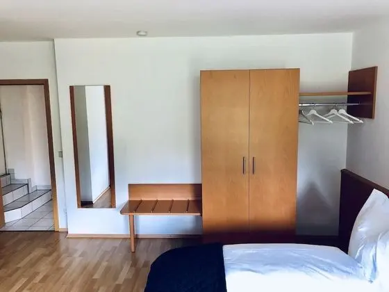 Standard Tek Büyük Yataklı Oda, Özel Banyo, Avlu Manzaralı