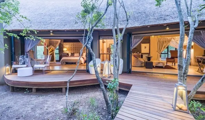 Luxury Oda, 1 En Büyük (King) Boy Yatak, Teras, Bahçe Manzaralı