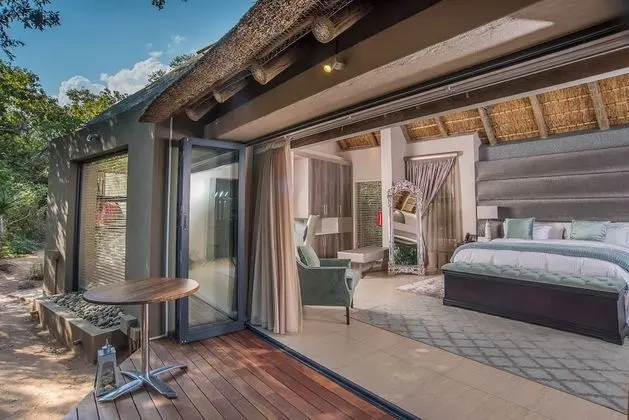 Luxury Oda, 1 En Büyük (King) Boy Yatak, Teras, Bahçe Manzaralı