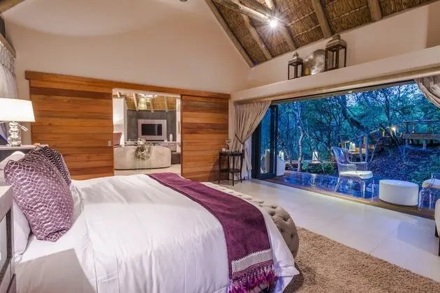 Luxury Oda, 1 En Büyük (King) Boy Yatak, Teras, Bahçe Manzaralı