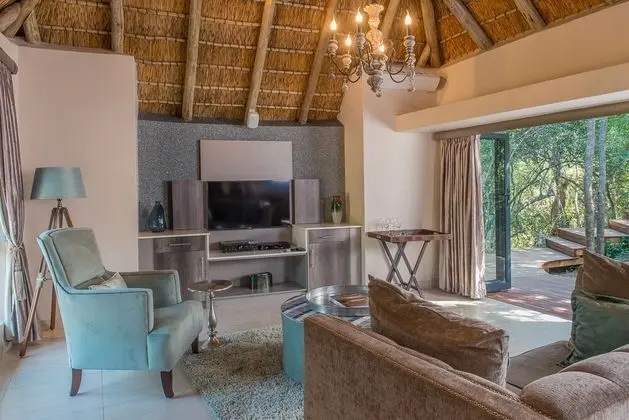 Luxury Oda, 1 En Büyük (King) Boy Yatak, Teras, Bahçe Manzaralı