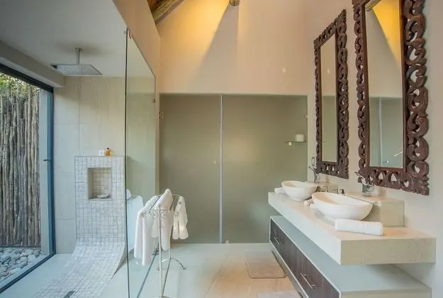 Luxury Oda, 1 En Büyük (King) Boy Yatak, Teras, Bahçe Manzaralı